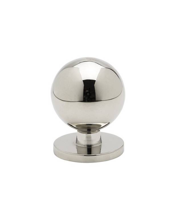 Knob for bathroom cabinet – K7 - Solid brass knob with nickel-plated surface
Can also be used as a hook